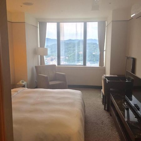 Rhine Inn Keelung Extérieur photo