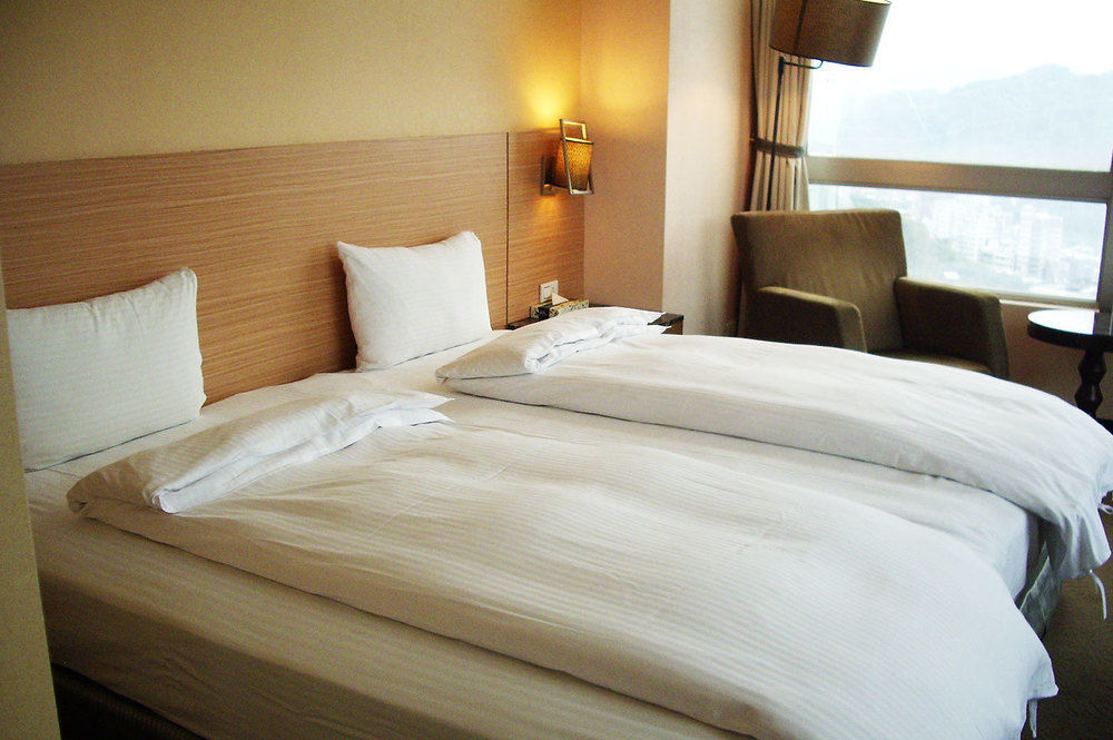 Rhine Inn Keelung Extérieur photo