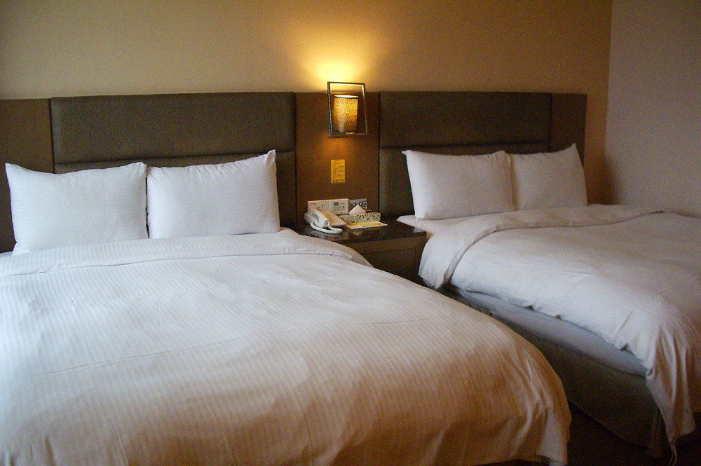 Rhine Inn Keelung Extérieur photo
