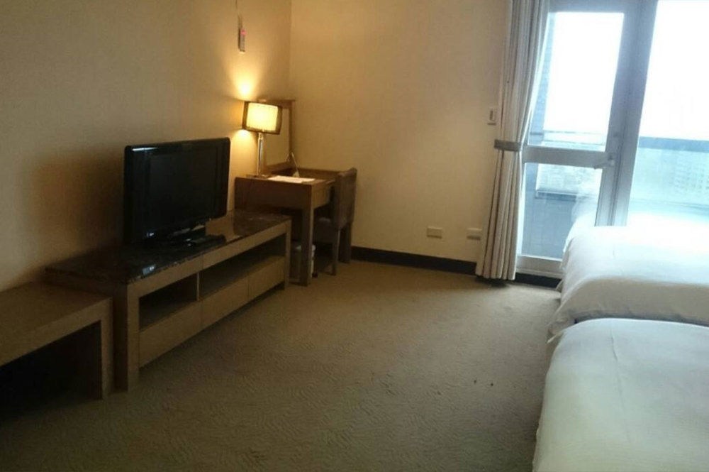 Rhine Inn Keelung Extérieur photo